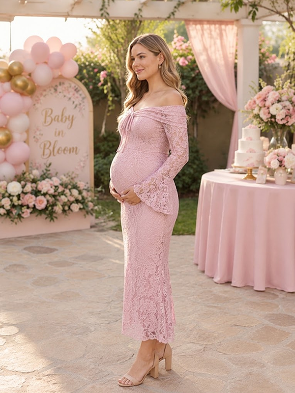 Roze zwangerschaps midi jurk met kant, off shoulder design en bodycon pasvorm.