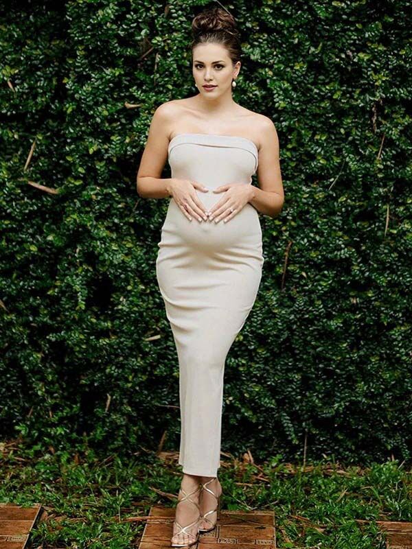 Mumsmode Zwangerchaps Midi Photoshoot Jurk Elegant Zijsplit Boot Nek Abrikoos