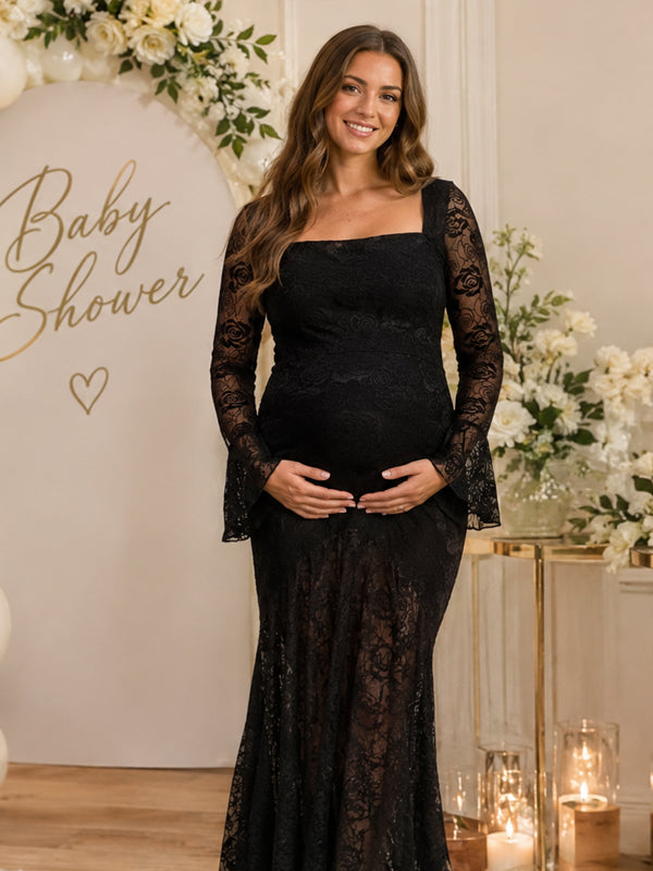 Zwarte zwangerschaps maxi jurk met kanten stof, vierkante hals en elegant zeemeermin silhouet.
