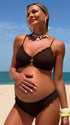Koffie gestreepte zwangerschapsbikini met ruches, cut-out design en spaghettibandjes voor een strandlook.