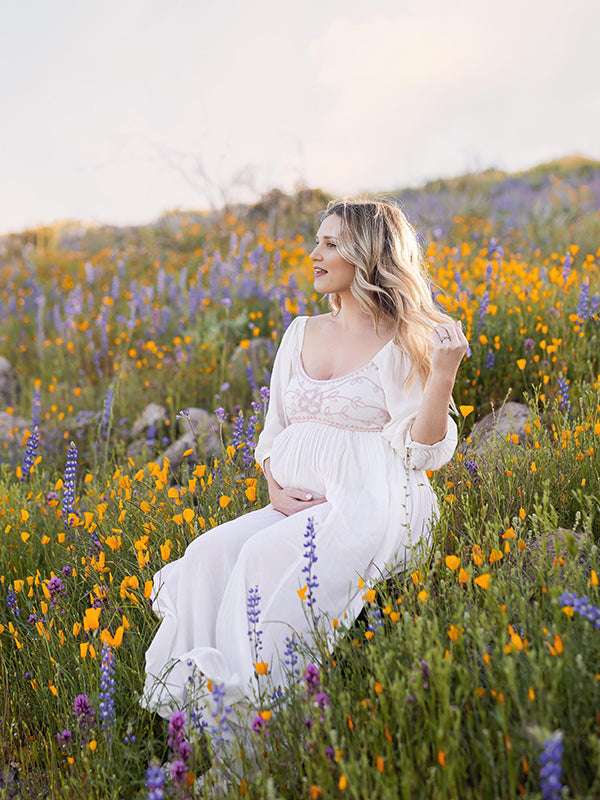 Mumsmode Zwangerschaps Fotoshoot Jurken Boheems Borduursel Bloemen Gedrapeerd Maxi Jurken