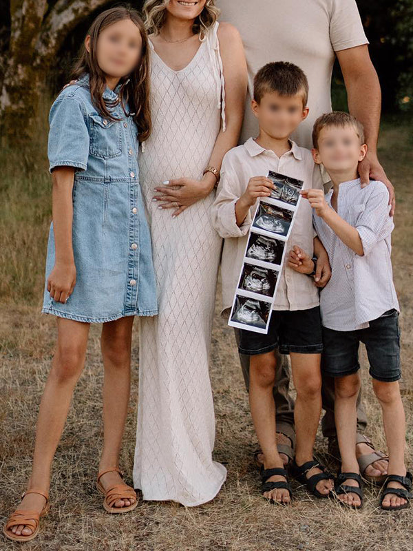 Mumsmode Zwangerschaps Maxi Fotoshoot Jurk Boheems Gebreide Spaghetti Vlinderdas Beige