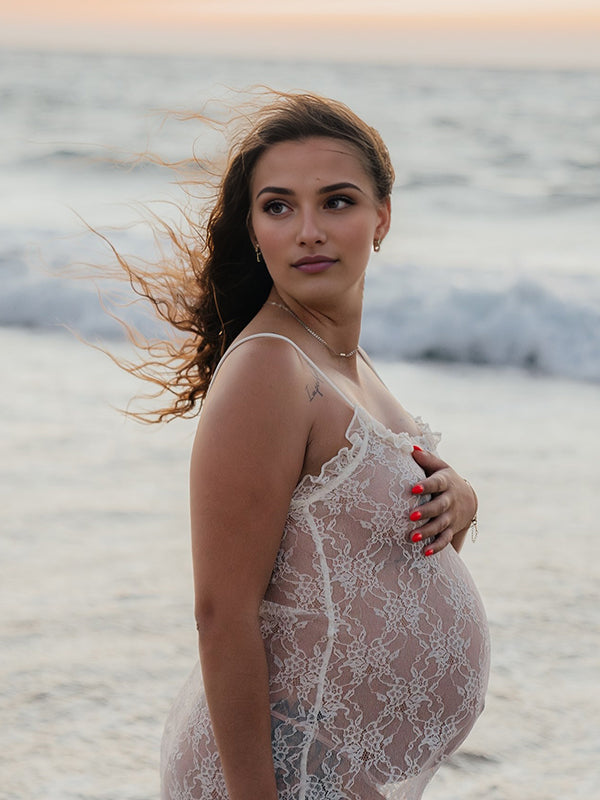 Mumsmode Zwangerschaps Maxi Fotoshoot Jurk Chique Kanten Transparant Ruches Spaghetti