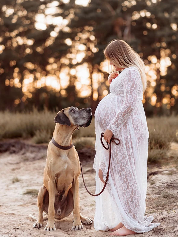 Mumsmode Zwangerchaps Maxijurk Kanten Perspektive Fotoshoot Wit