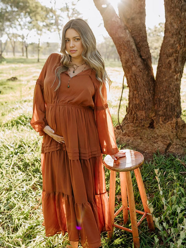 Mumsmode Zwangerchaps Midi Fotoshoot Jurk Boheems Koord Gekreukt Lantaarn Mouw Koffie