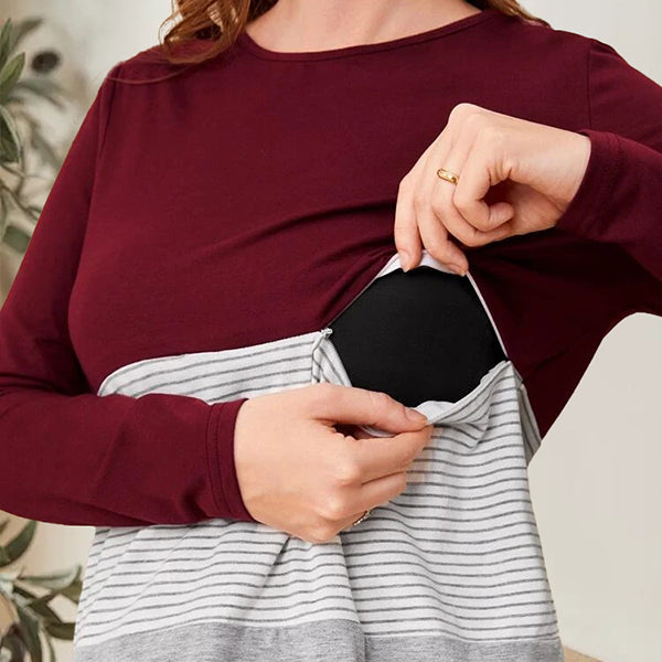 Bordeaux zwangerschaps borstvoedingsshirt met contrasterende strepen, ideaal voor dagelijks gebruik.