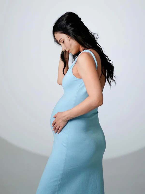 Mumsmode Zwangerschaps Maxi Fotoshoot Jurk Rugloos Kabelbreiwerk Spaghetti Blauw