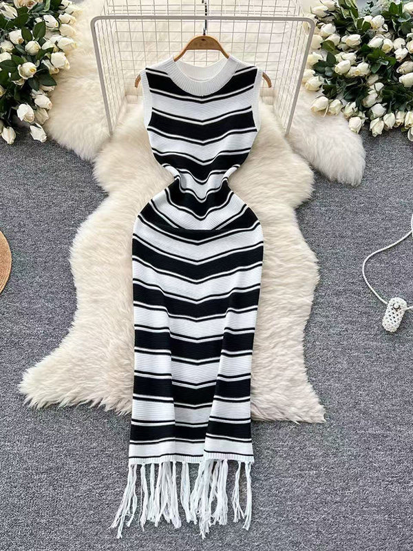 Mumsmode Chique Zwart-Witte Strepen Bodycon Kwasten Gebreide Vakantie Zwangerschaps Maxi Jurk