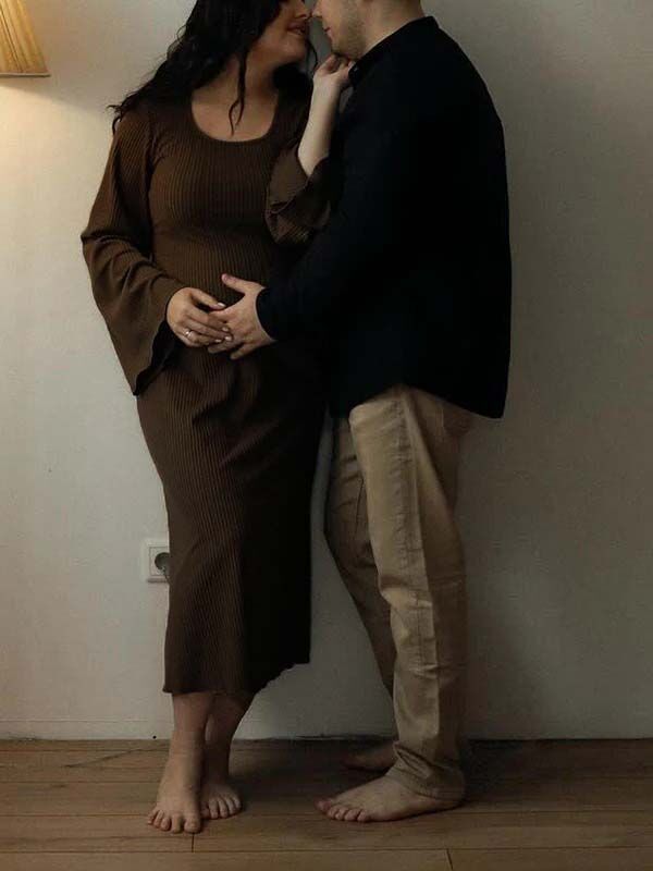 Mumsmode Zwangerchaps Midi Fotoshoot Jurken Elegant Gebonden rug Flare Mouw Bruin